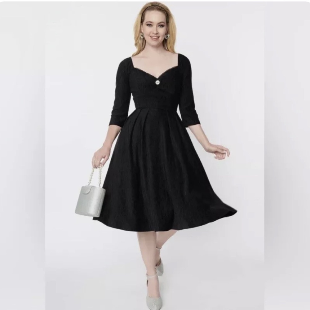 Unique Vintage Black Velvet Lamar Swing Dress - 1X/16 NWT